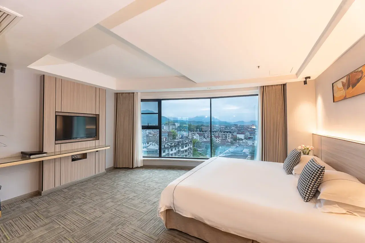 1mc3k12000dtwjz7569F4_W_1280_853_R5-1