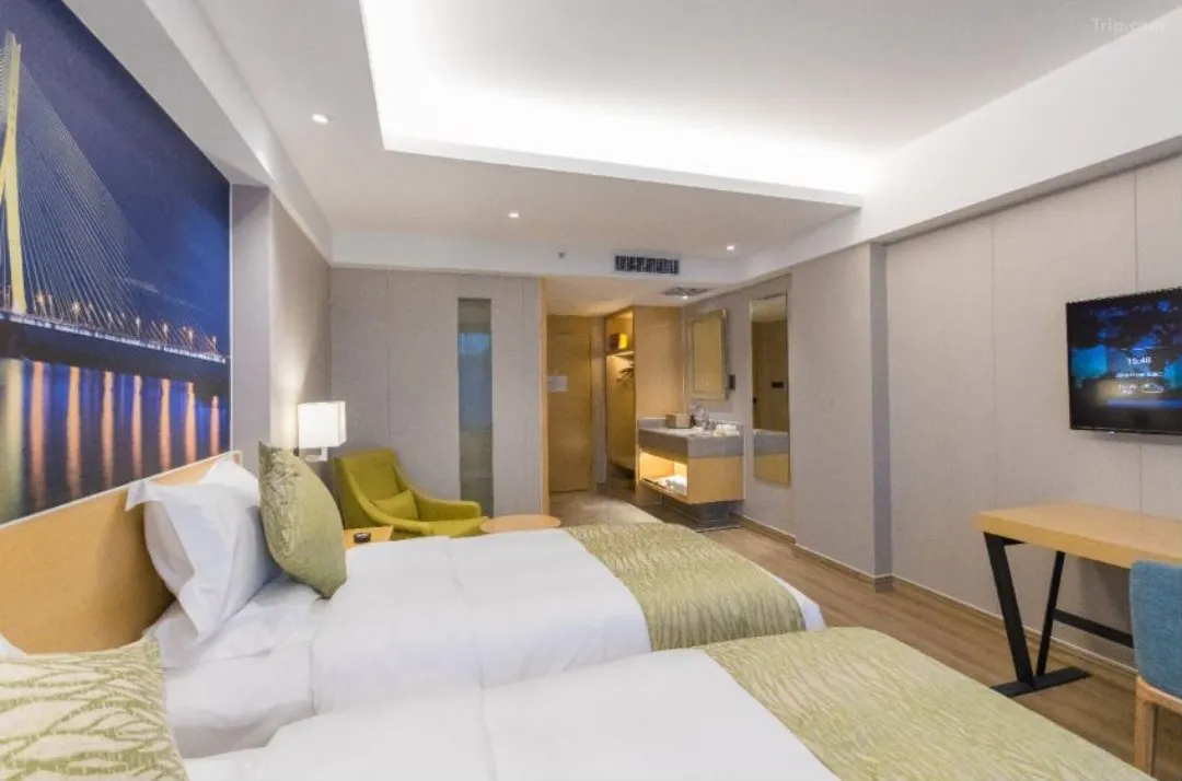 1mc3x12000at08h9z919D_W_1280_853_R5