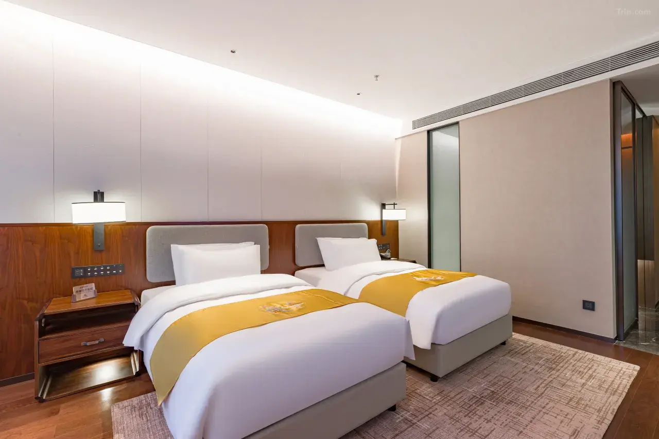 1mc5012000clvovww9914_W_1280_853_R5