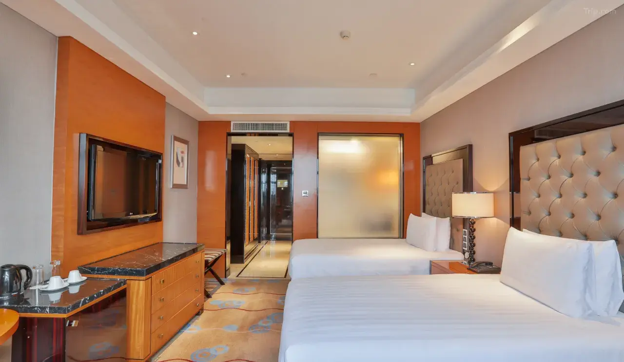 1mc5y12000krqeo1k688B_W_1280_853_R5