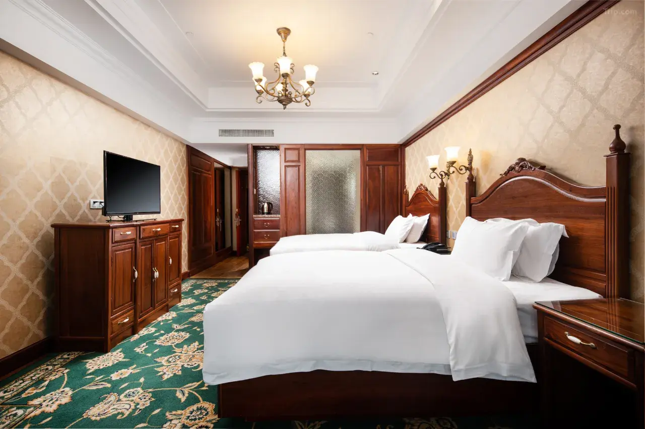 200414000000wktvv3B6C_W_1280_853_R5-1