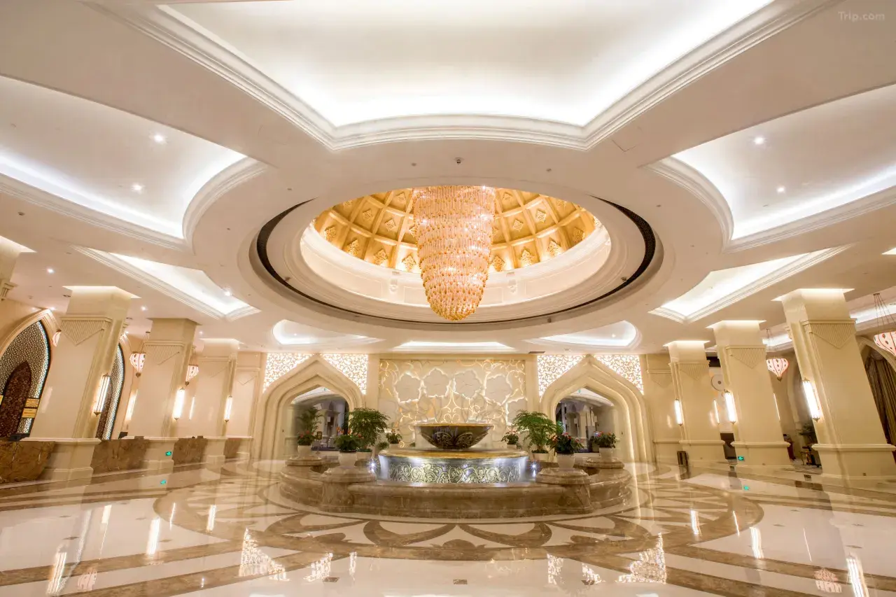 200j16000000z9hbg6EE8_W_1280_853_R5