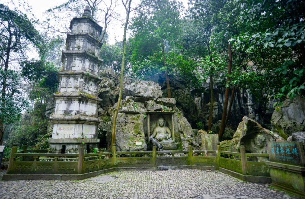 205940343bb9e31759e9501122a5d5cc-sz_1461472-1