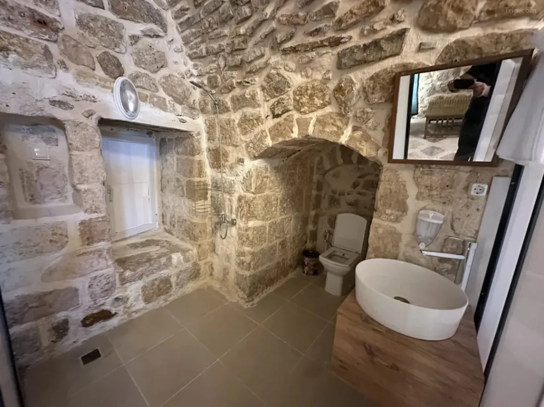 207d33d784b8c2f3aa5aa00fb7f139d1-sz_287873-1