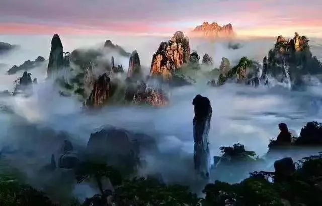 【魅力江西全景豪华四钻双高游】 望仙谷、5A三清山、油菜花梯田篁岭、瓷都景德镇、庐山@三叠泉纯玩5日游