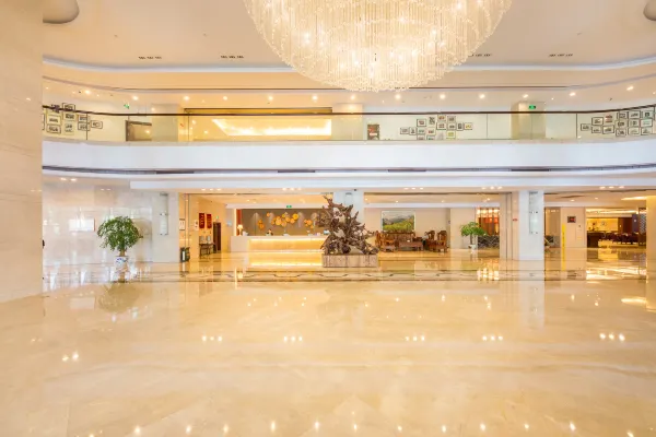 220v0y000000mox4e2CFA_R_600_400_R5