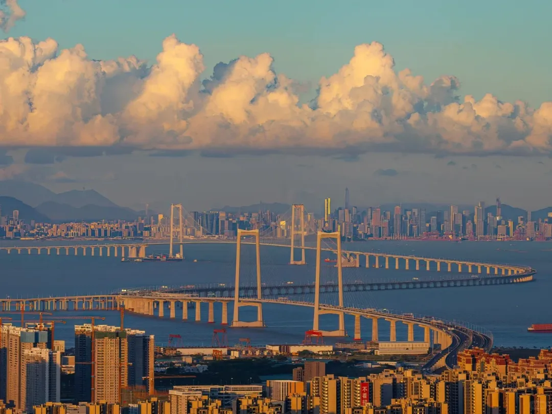 『南国锦绣・漫游赣粤』双卧10日游|5晚网评3钻酒店+巽寮湾一线海景房含早+5大特色餐+赣州/韶关/佛山/广州/珠海/深圳/潮汕/瑞金/南昌，一网打尽~