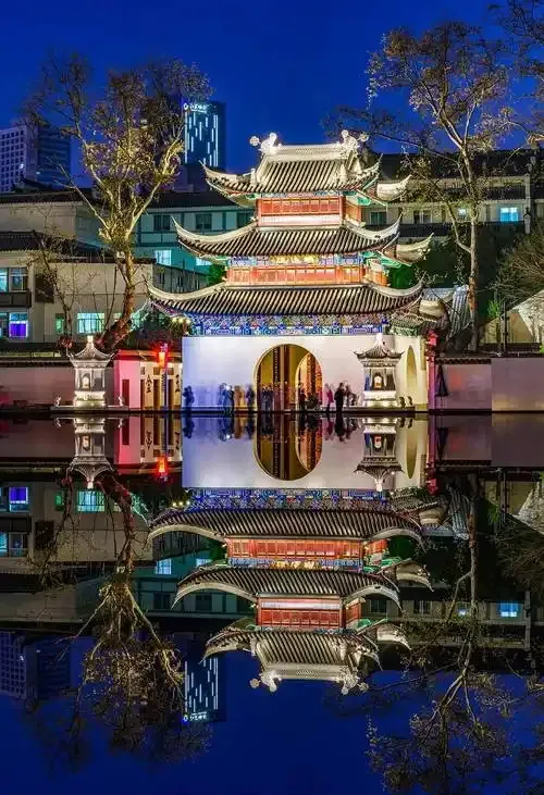 23a9797951c433f64328fa691bb62542-sz_193059