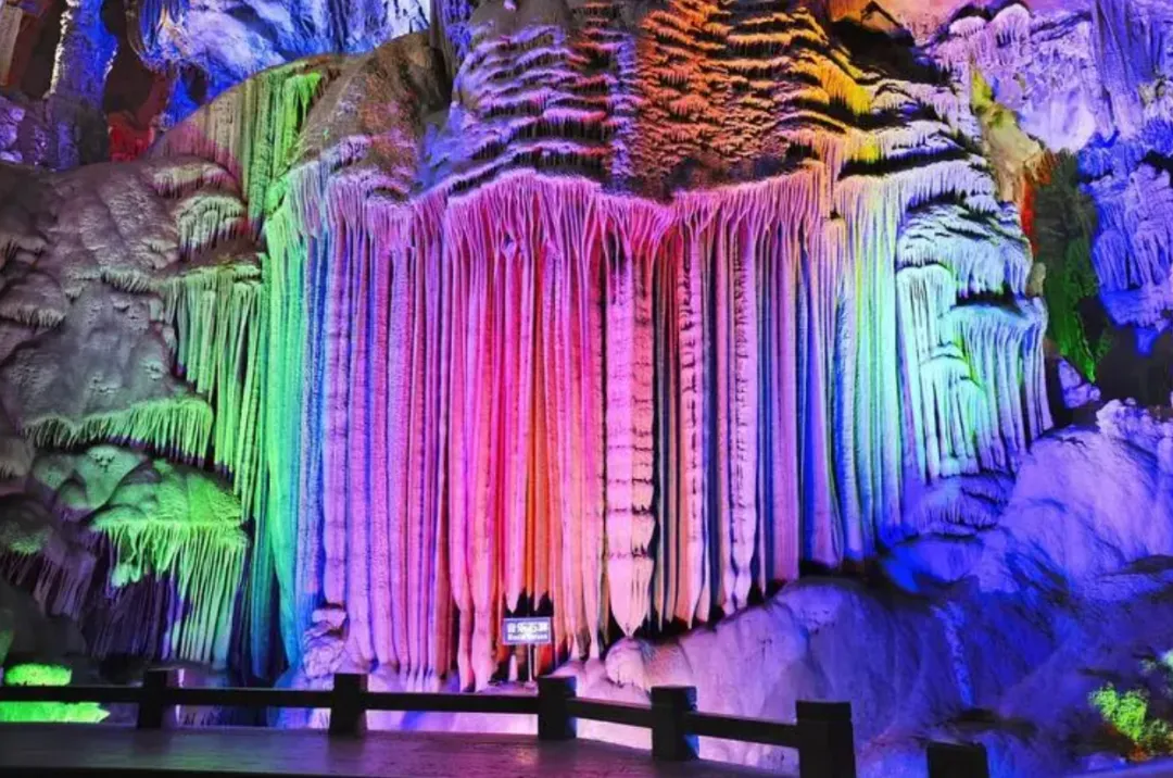 2b66e9d7844732aacf3b3fd6a46bb1a0-sz_3180353