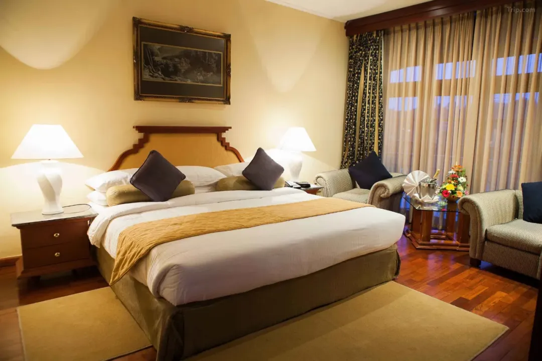 3590faa2fadec335450453661c2bc26b-sz_1384712