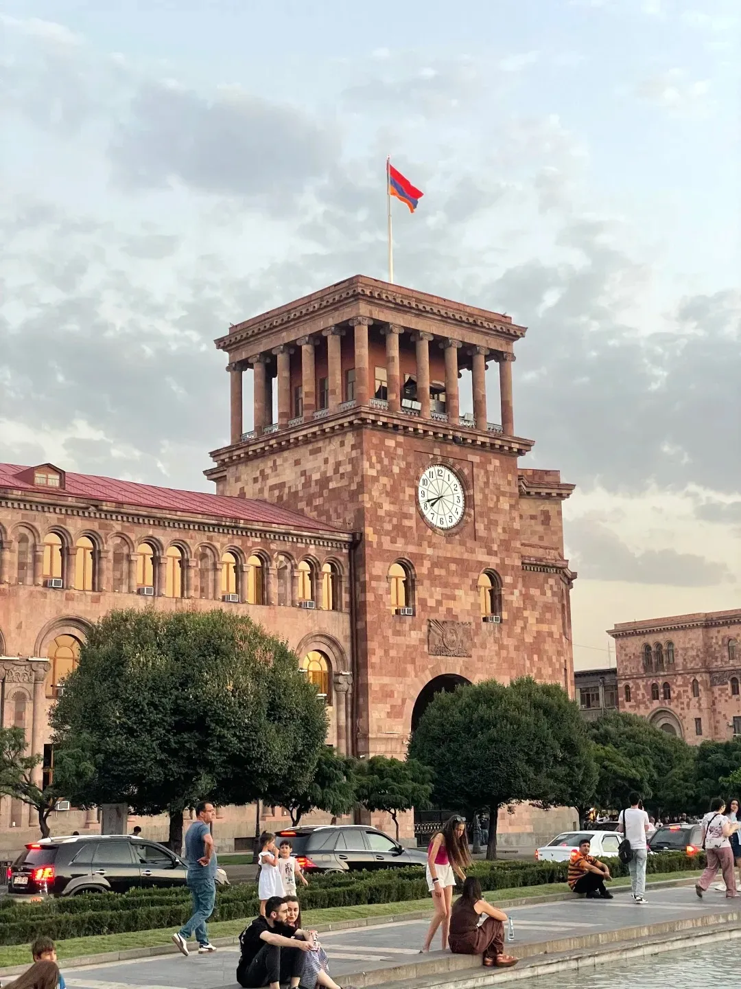 3c4c1b0ea472b5e8b16d31e881f39e18-sz_429103