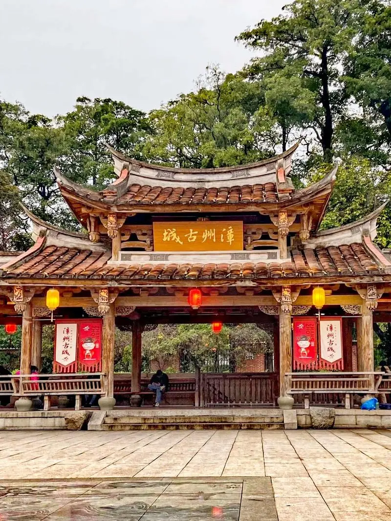 3ef9d7eb856eb923aa355e56f72a799d-sz_237571