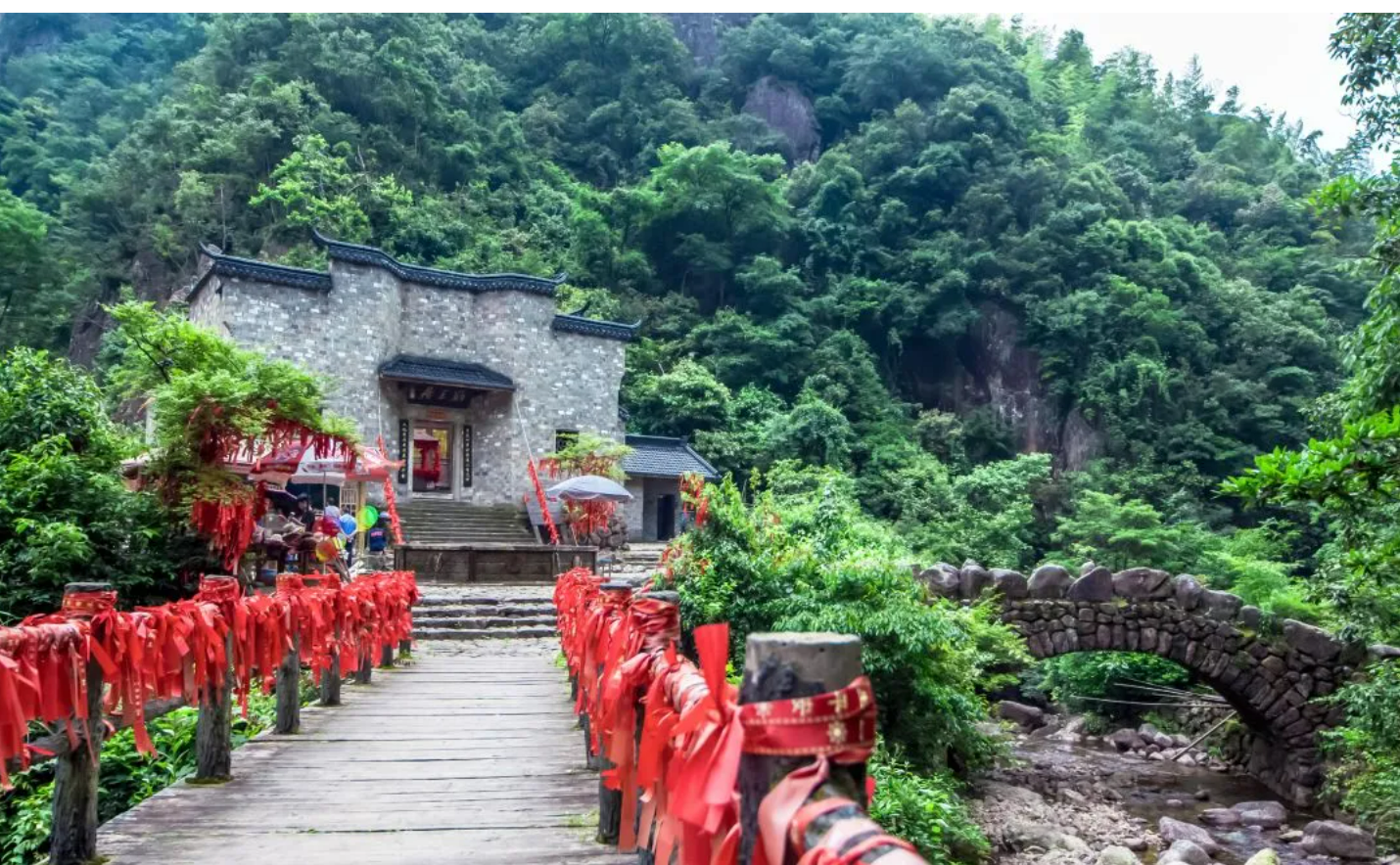 4bfe932349d1c66b48f0a17469f709bf