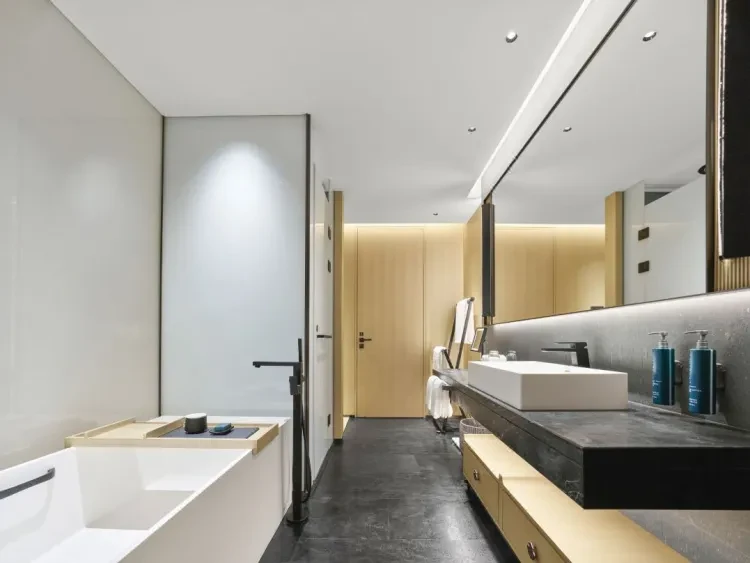 4c8e10e36c95b61250128037c48e8ceb-sz_956474-1