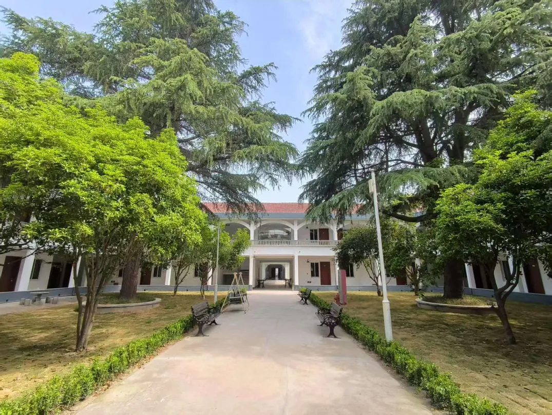 4f5ec11d50e0c869f000e7c1b0df932f-sz_241635