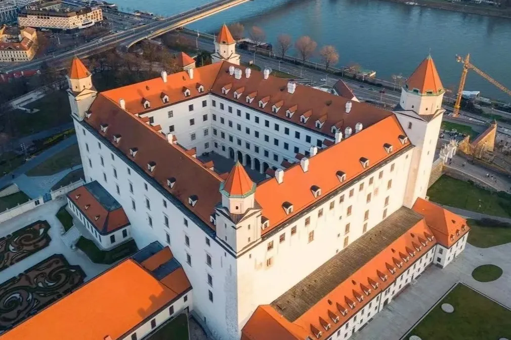 5154697d3654fb52ff1f9267b5025e1f-sz_400942