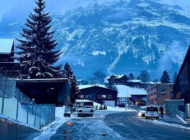 517b7b96fb68ee34636beb6a311717a2-sz_249109