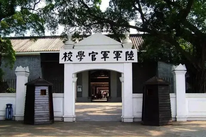 53b267e163c1c5aec882bb2e3061ae20-sz_70979