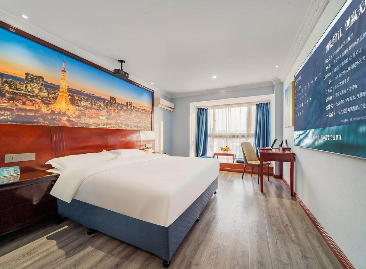 56b69b99fce36b46b26332c220faf8c1-sz_1962843