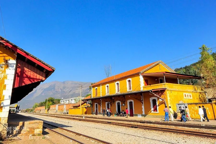 5d6b2e37c6ce4917989a46fdf92eb6d4