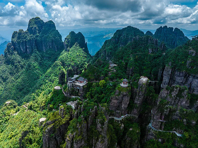 5e47e21ecdedf853620669916477563d-sz_340852