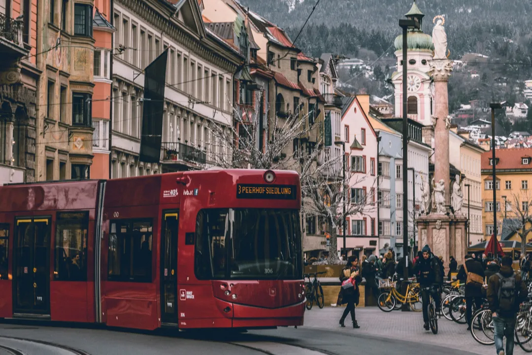 608cf6601a18253ce8ea62c5a28f8243-sz_2186803