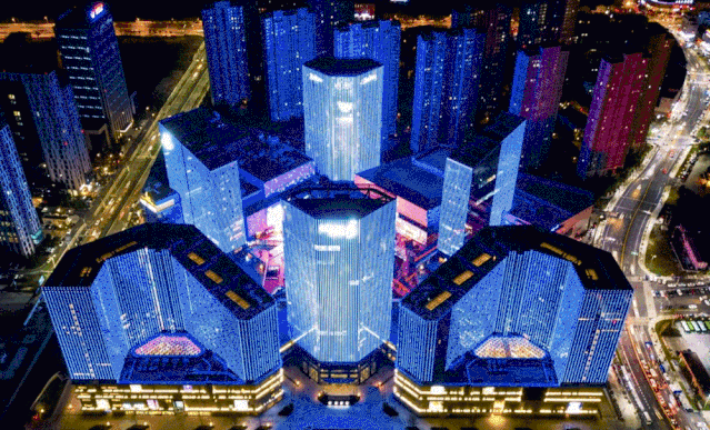 宁波·北仑·欢度春节·超级五星·558/套含自助早餐·影秀城·丽筠Radisson·大咖明星·指定酒店·CBD黄金地段~