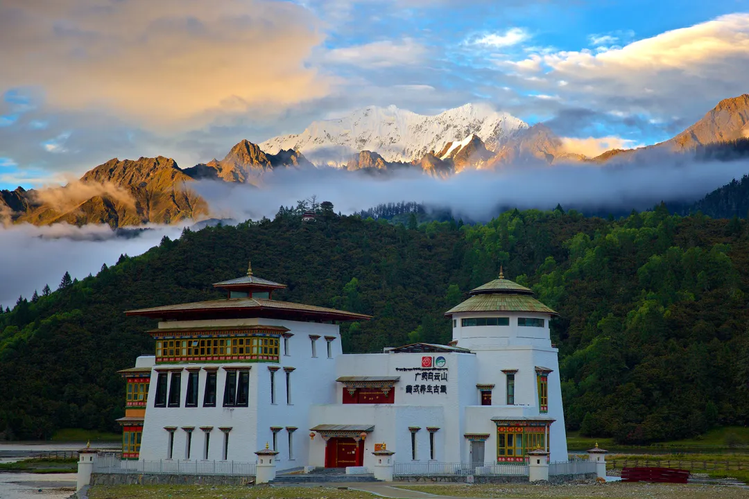 683cf55591ec91cf44f9472f78cfab84-sz_2375274