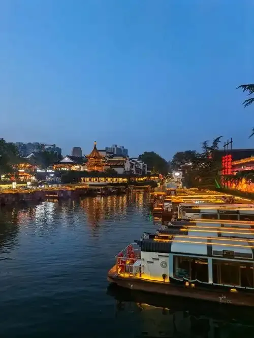 69279e3b80c7f1dfdb8ef5d3a2ccee4c-sz_92782