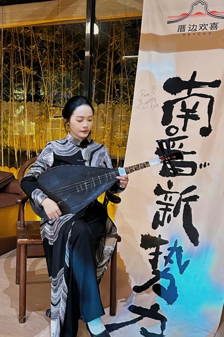 693135d2f72d091358e73f1a8fd10906-sz_1425480-1