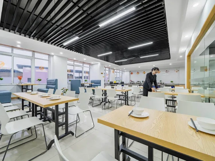 6a7cdb7137413a88bf2be150647ebdfc-sz_2185645