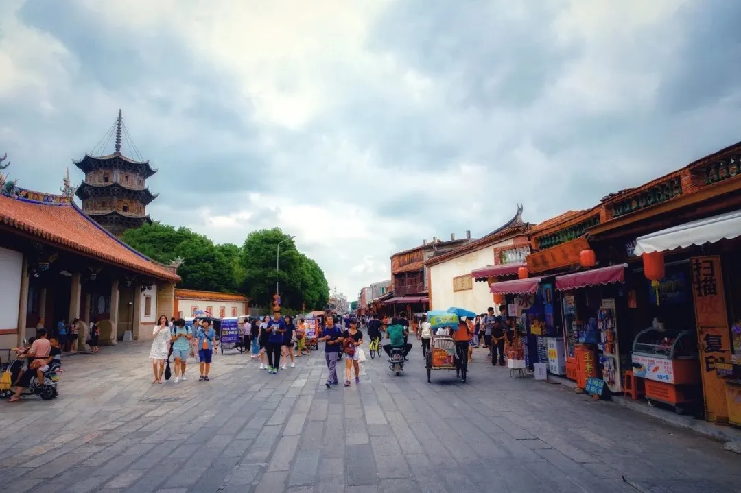 6e54c3fc8a24fdf073ca043d3922e779-sz_149369-1