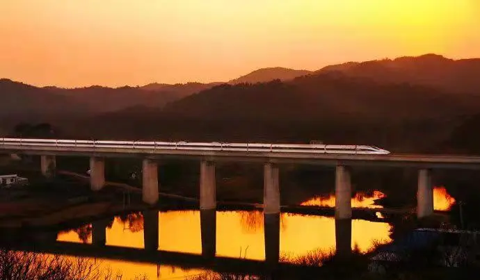 714476e85454f9d16d1270de925a0e5f-sz_36165-4