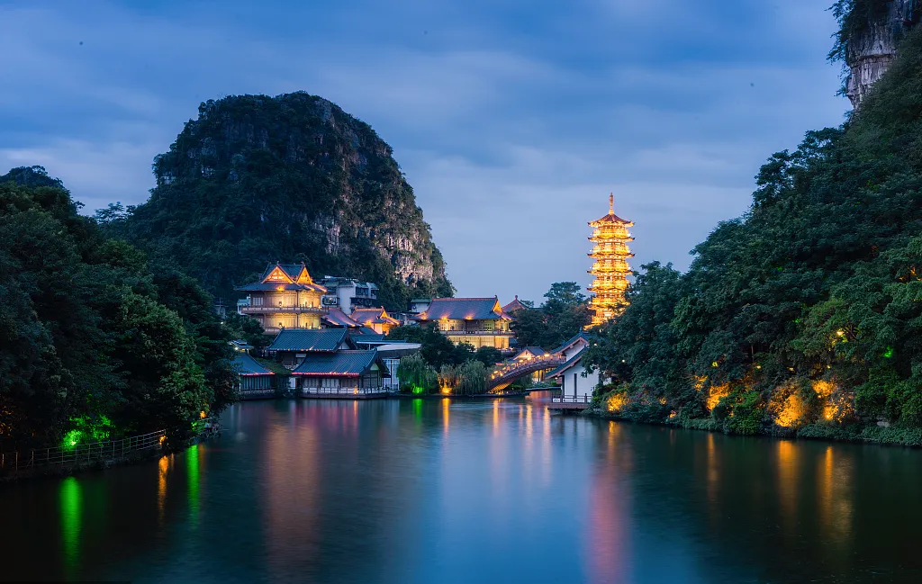 7895a885451f9e47429cf52c198871df-sz_887450