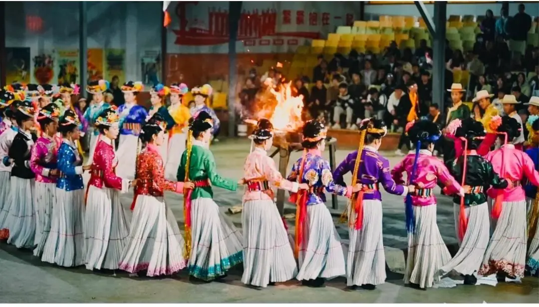 83c03b260b539fe0aecea5b0071d49aa-sz_215263