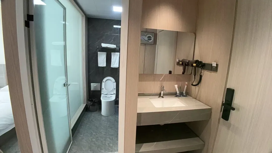 84172958904a214337d1935ed192f9b4-sz_599230-1