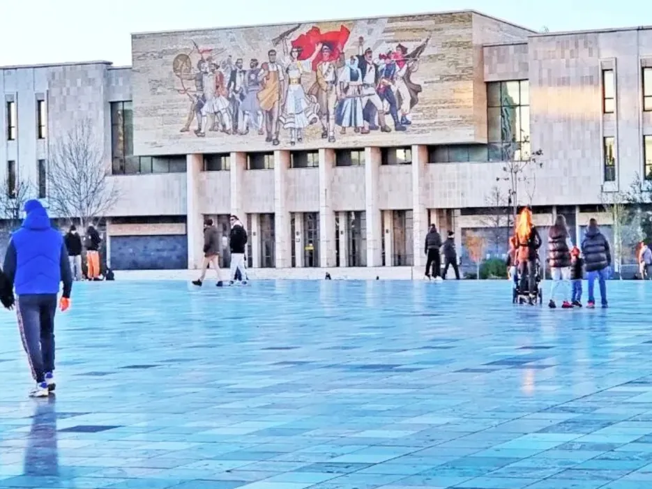 85b024b28fe862939577deb399257fad-sz_334079