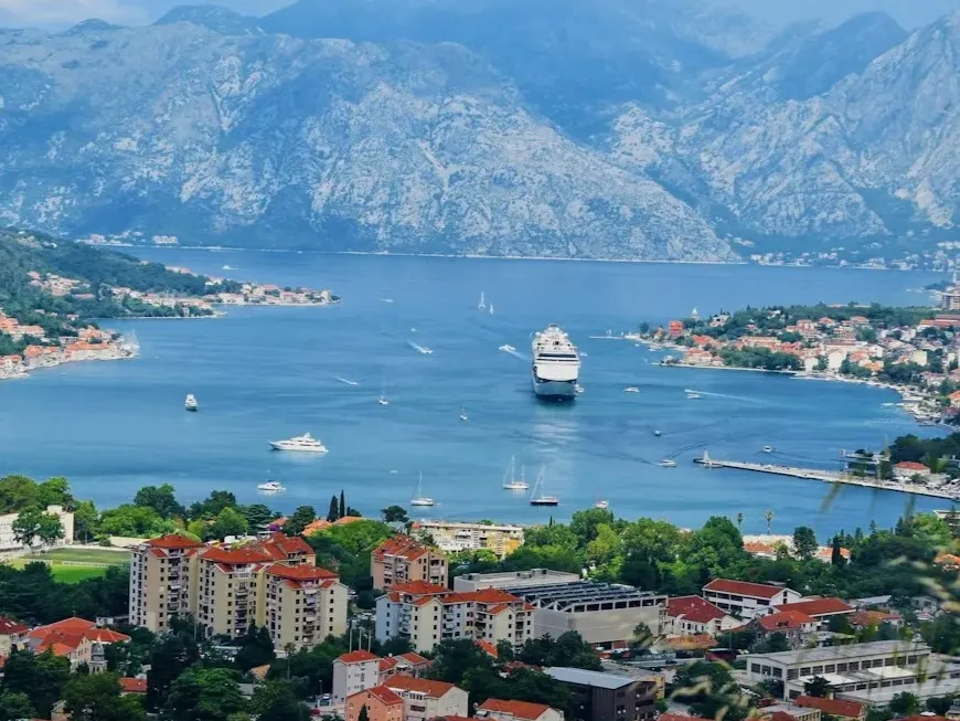 882d30827d19c5de32158fa2767740ec-sz_319566