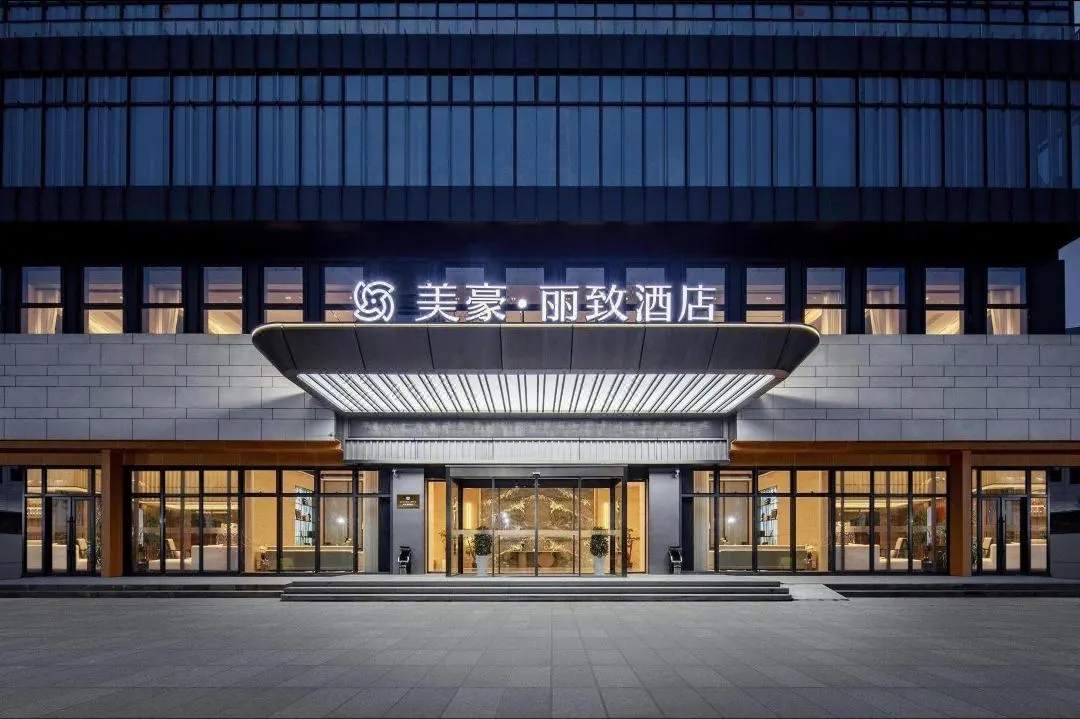 89d4cb853937c33c74c80bd34d3daefb-sz_133049