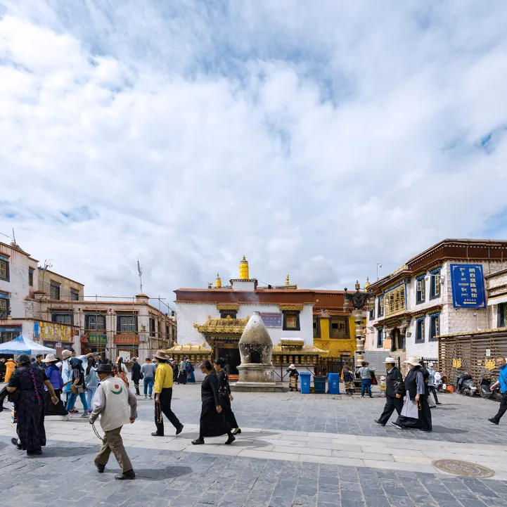 8bca10b3f8bc4c0f0fa3d82818210f01-sz_2034672