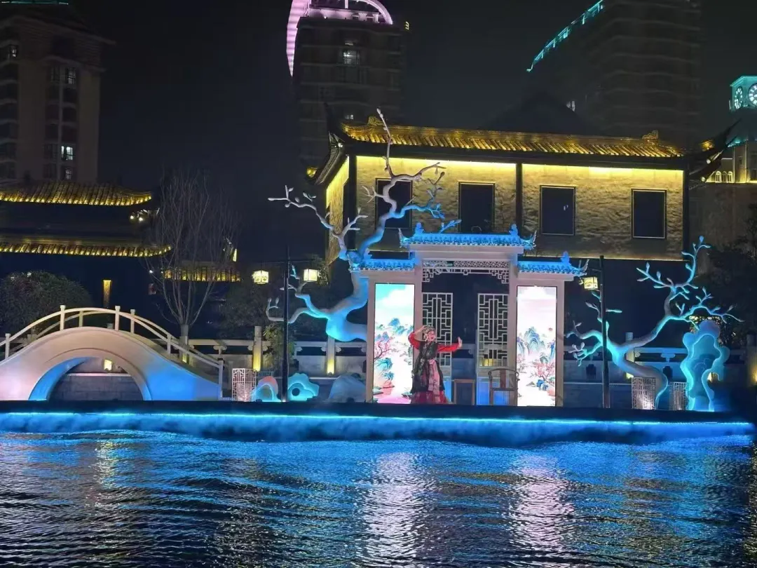 8e69078f08c7d8da36e992e44b705457-sz_2353155-1