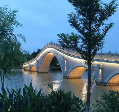 8eff3c725d00fd782cb7f5fc907d4ebe-sz_426391