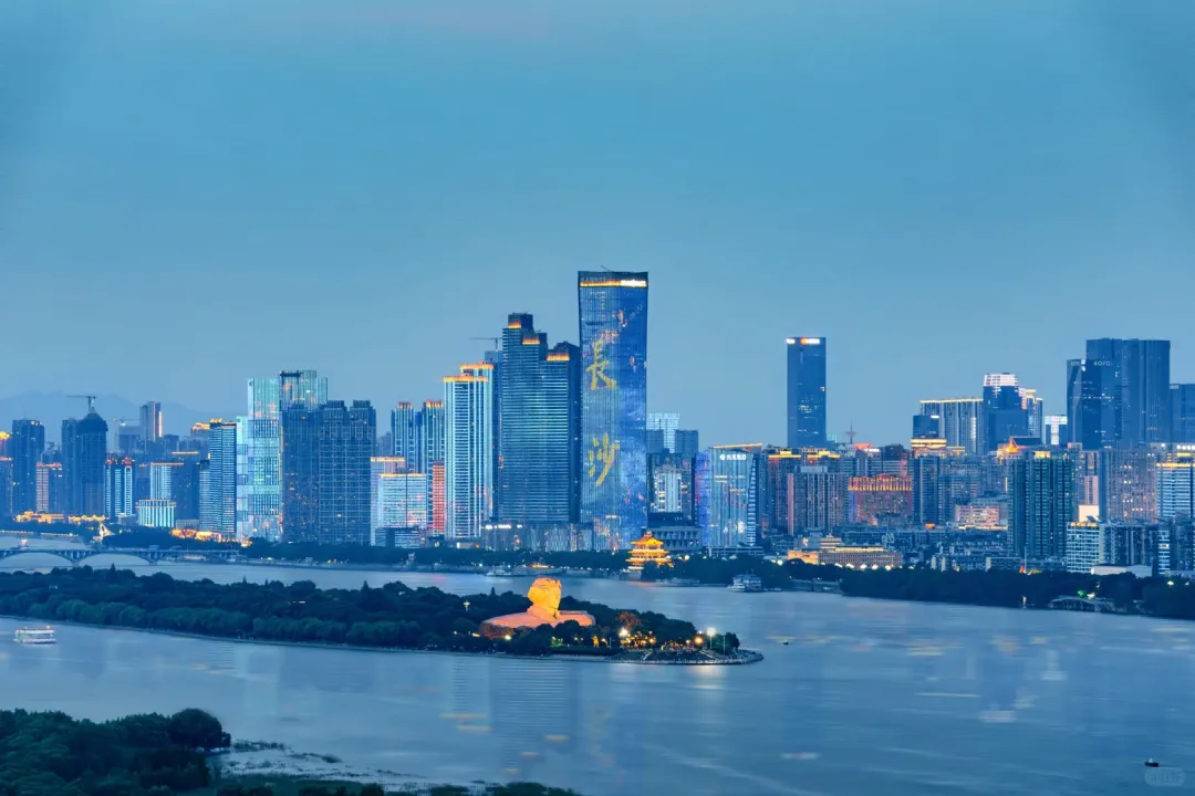 8fee3c135f30288a13aac9d10497c006-sz_1614337