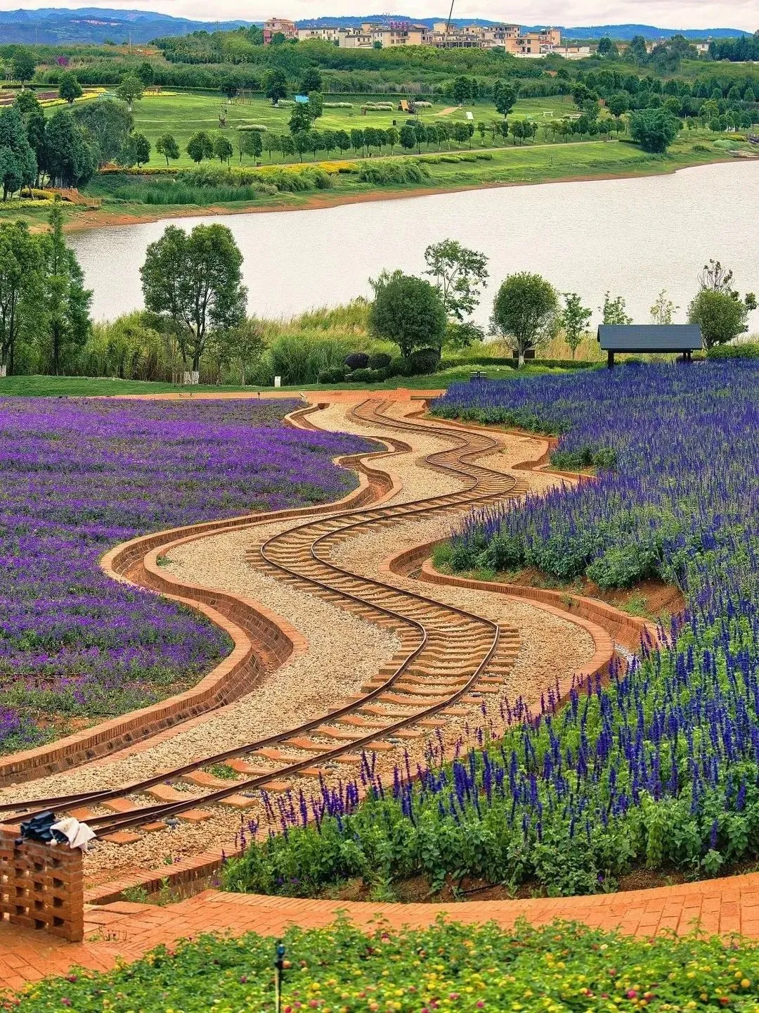 99871a2b96e99204b82c450c5eaa5c1c-sz_601137-2