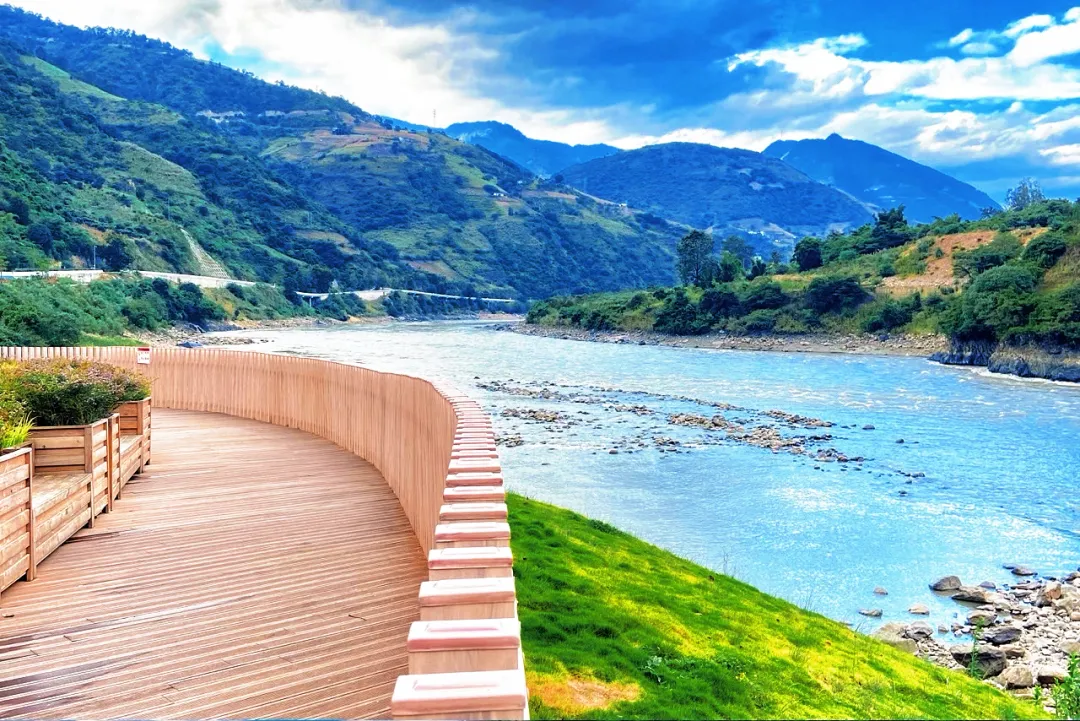 9db4017be5426ade2592ddc4d276f3f4-sz_2009841