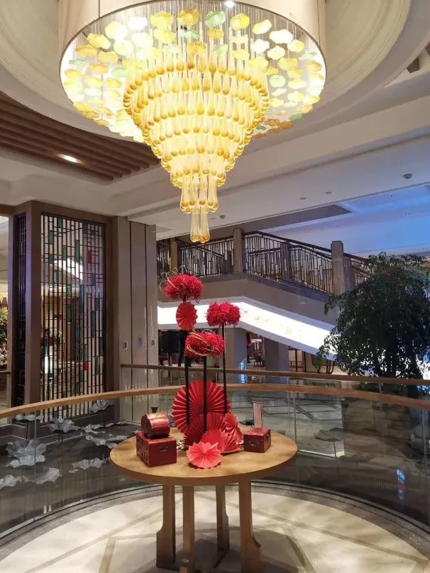 a05ee1e6e247a2a1bb924e29f92975b9-sz_94794-1