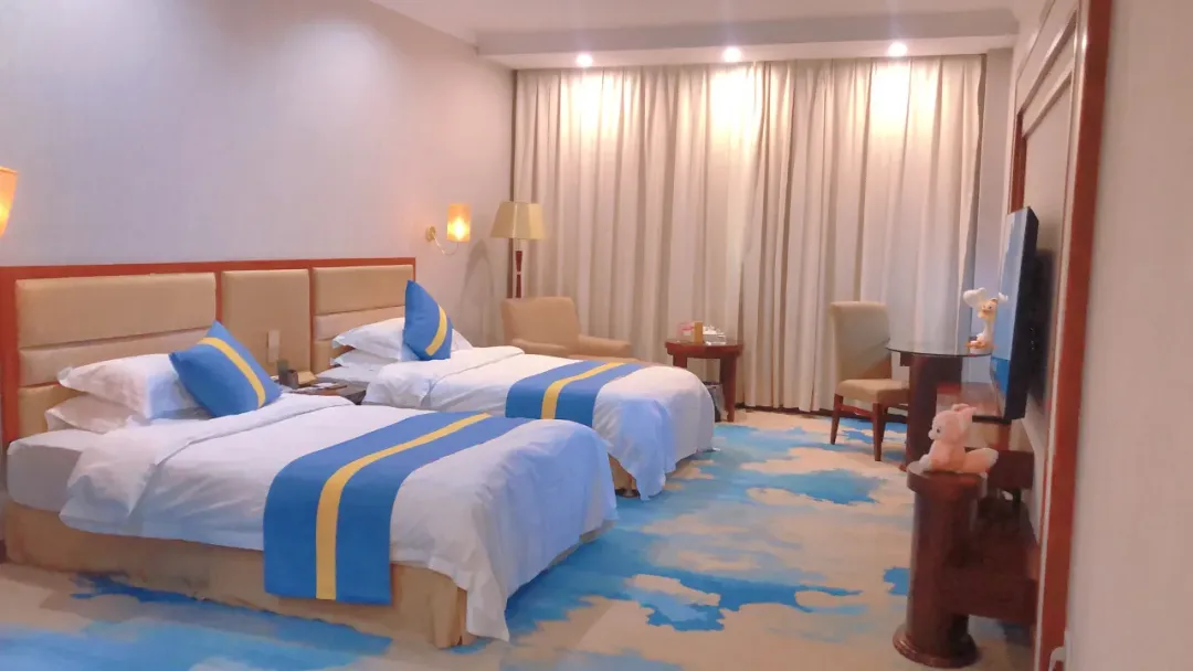 a0e4360e5949d056ced125c6f4204904-sz_1226099