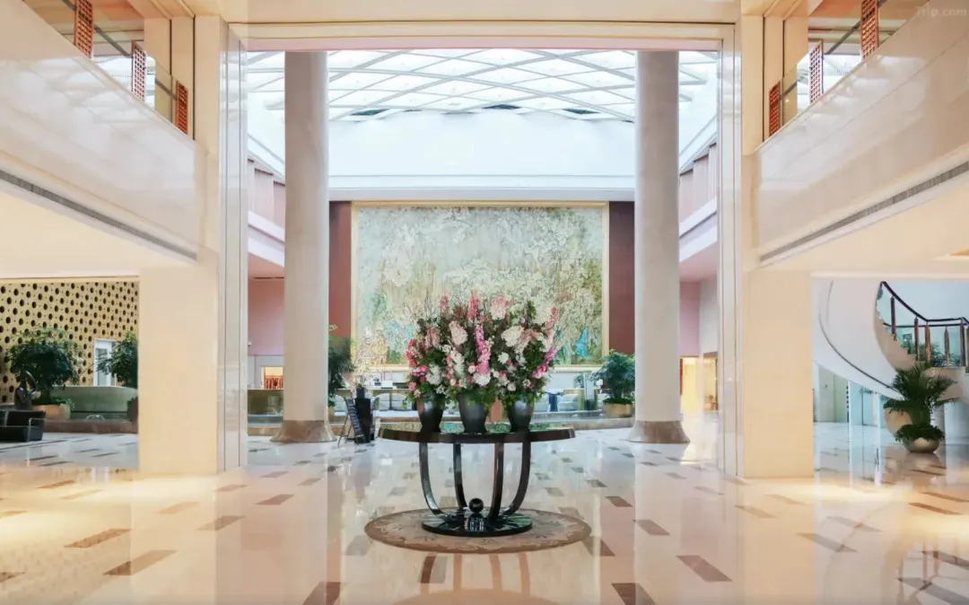 a16a1b77cc2a96fb61a090a96e0f9b4b-sz_843037