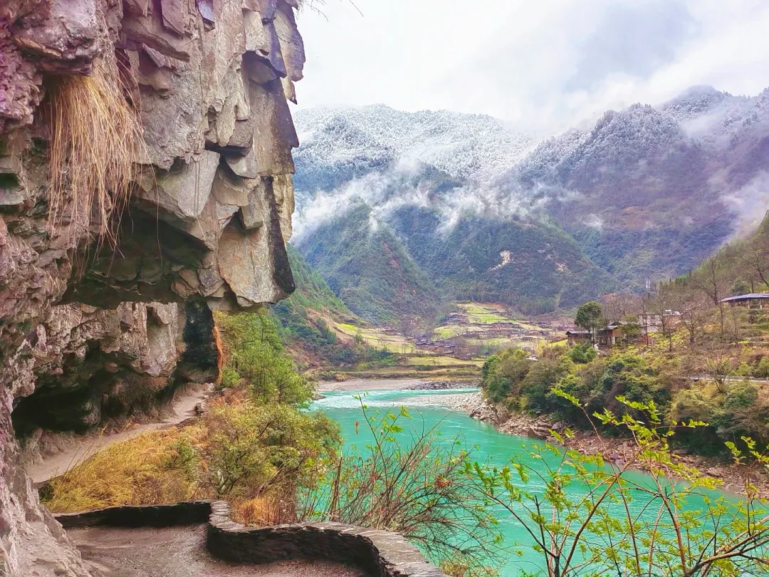 a45251f82df4341e9f8a1ce9b8395b09-sz_2244802