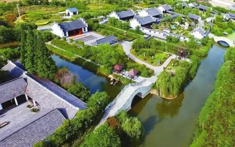 a54445d22f95a62fd13182f9a3bd5612-sz_226657